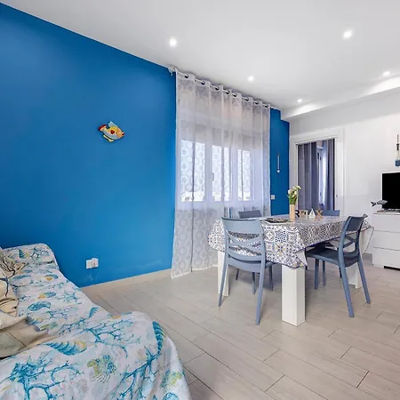 Lido Azzurro Sea Appartments 度假居 *