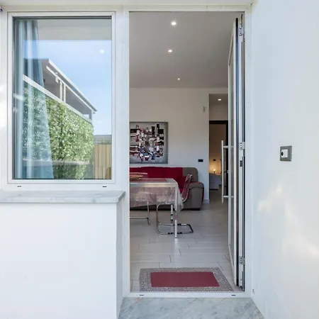 Lido Azzurro Sea Appartments 卡里尼